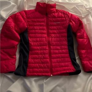 Columbia.  Lite weight Ski jacket